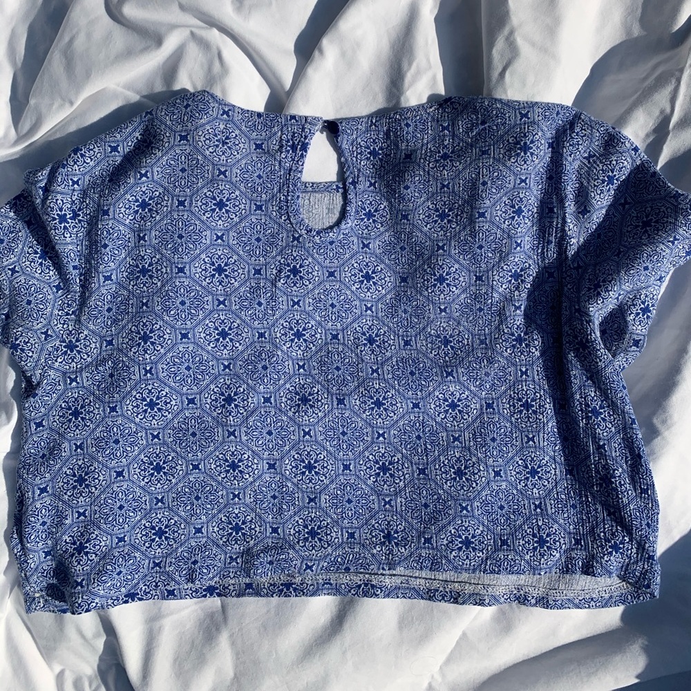 Lf patterned top - Picture 2 of 3